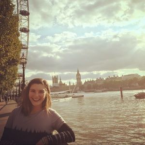 Meet your Posher, Megan